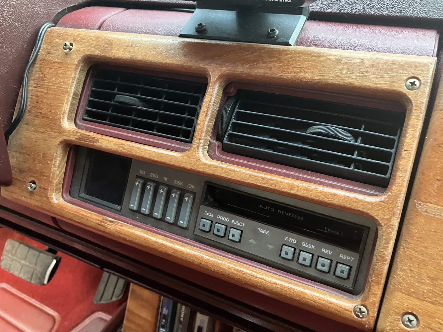 Interior image of 1991 Chevrolet K2500 Extended Cab 5.7 V8 4WD Pickup