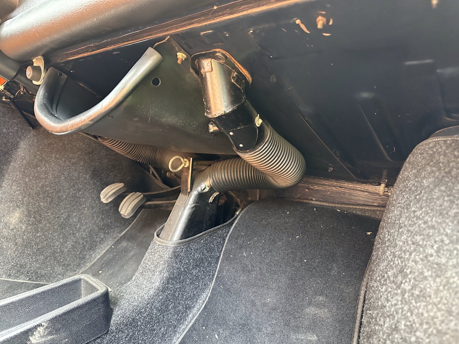 Interior image of 1971 Fiat 500 L (27)