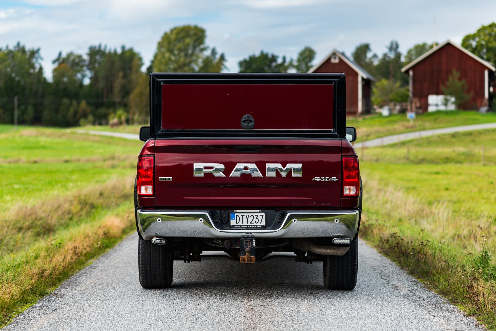 Exterior image of 2019 Dodge Ram 1500 Classic Crew Cab 5.7 V8 HEMI 