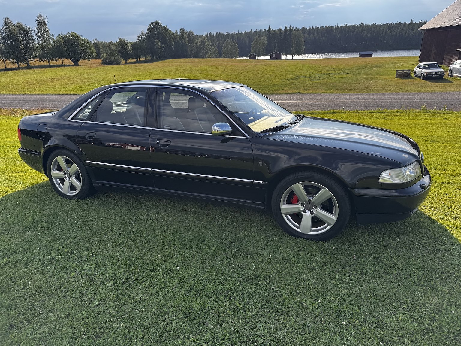 Exteriörbild på 1999 Audi S8 4.2 Quattro