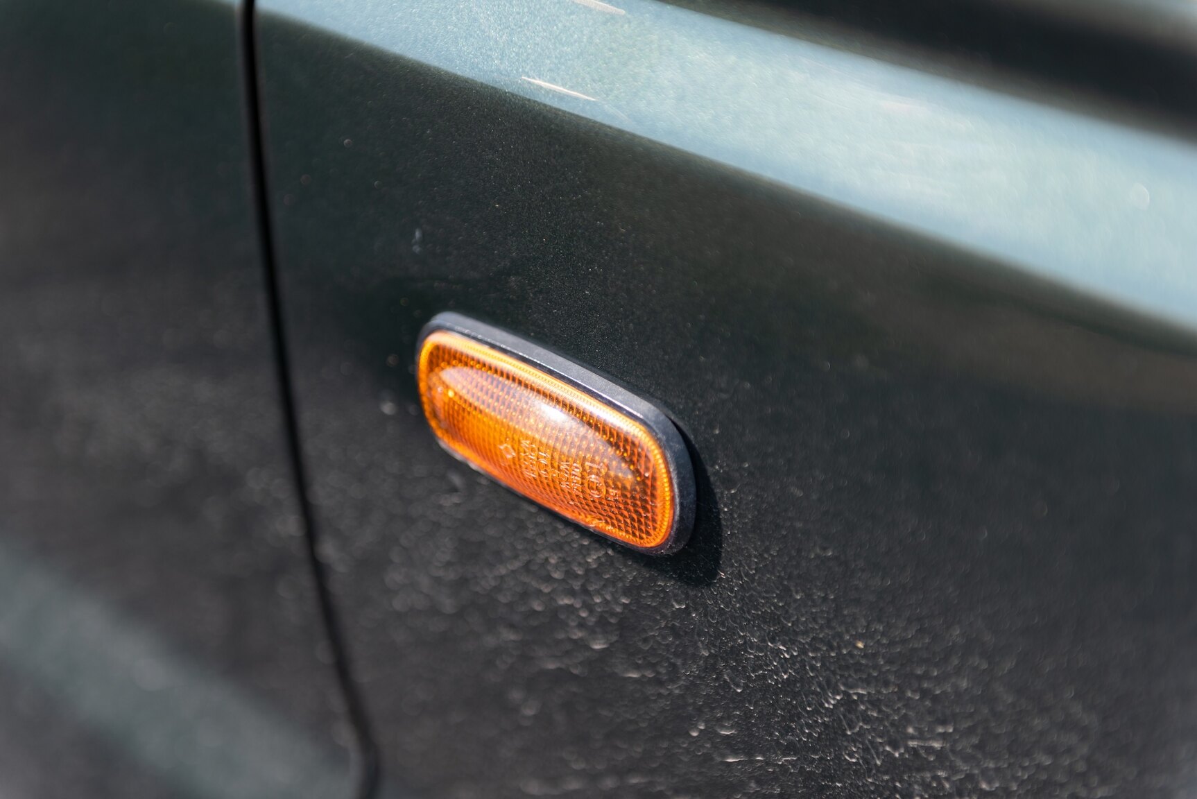 Exterior image of 1999 Land Rover Discovery 4.0 V8
