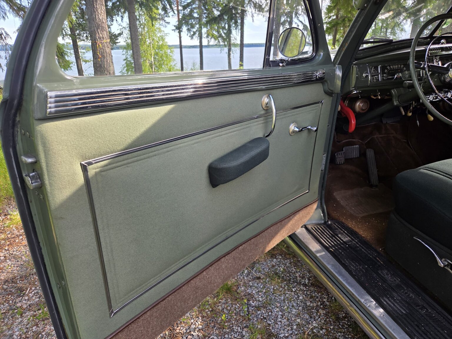 Interior image of 1948 Chrysler Windsor Club Coupé
