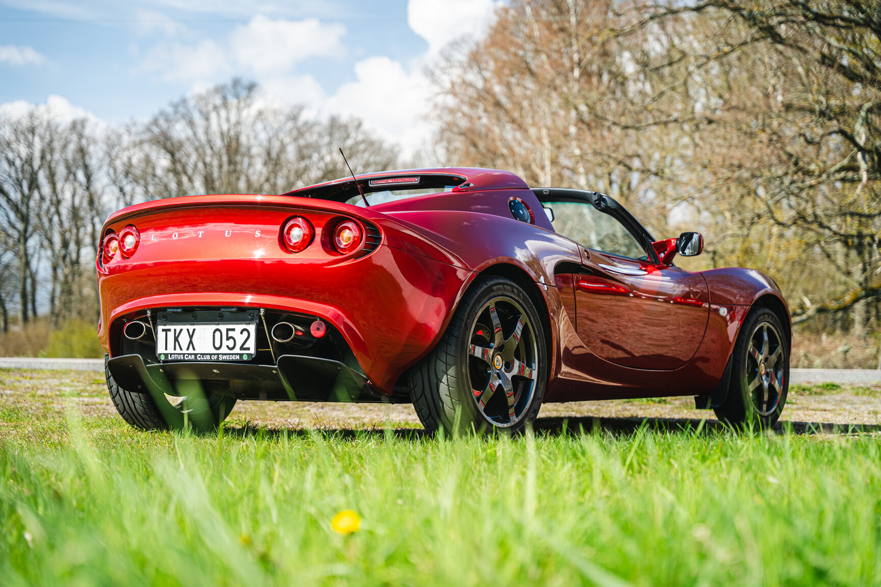 Exteriörbild på 2001 Lotus Elise 111