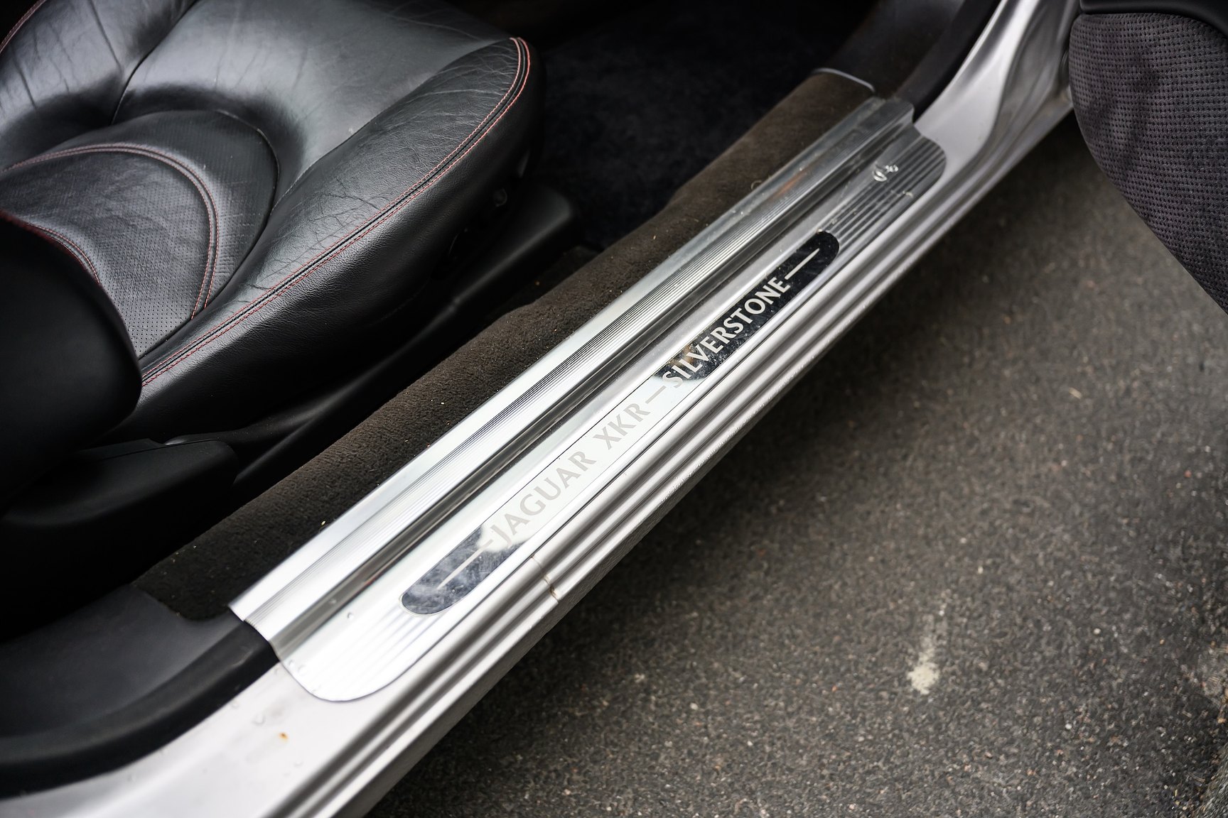 Interior image of 2001 Jaguar XKR Silverstone
