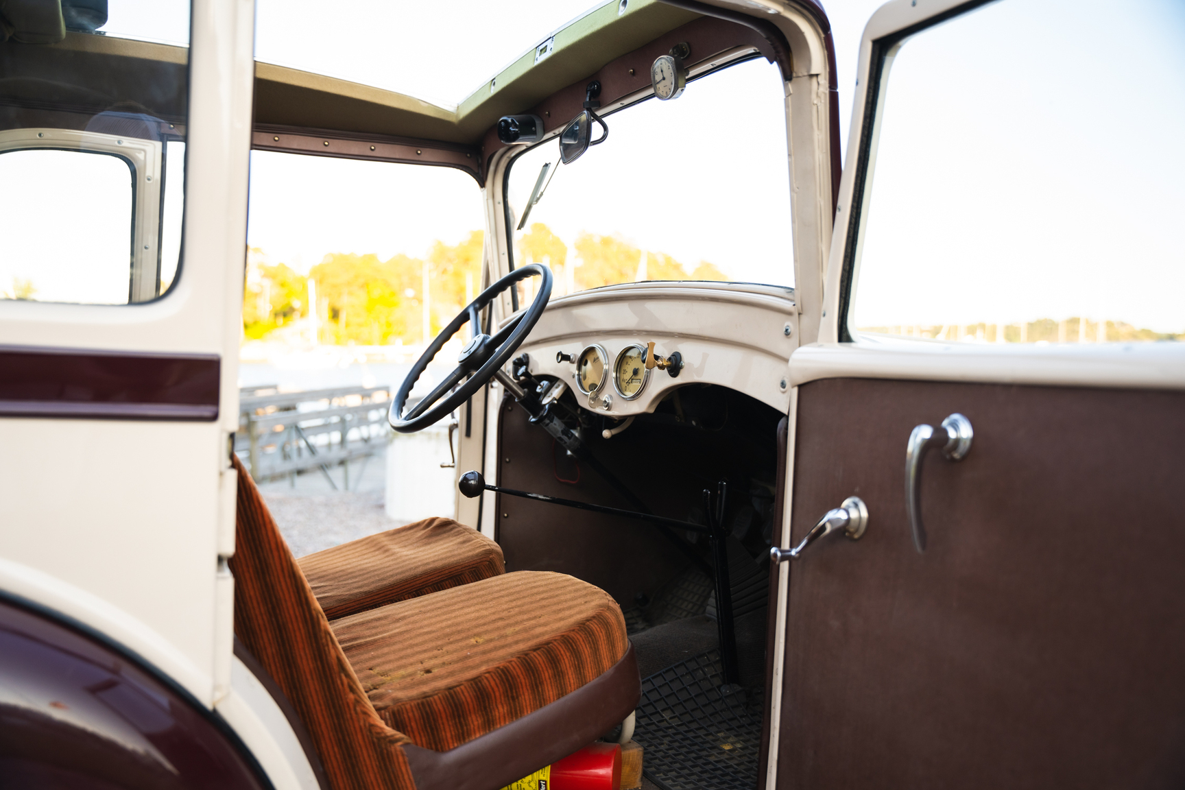 Interiörbild 1938 American Bantam Model 30 Coupé