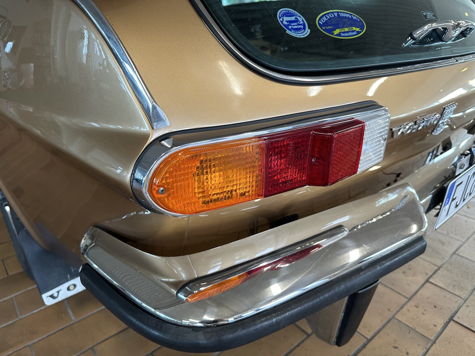 Exteriörbild på 1973 Volvo 1800 ES (35)