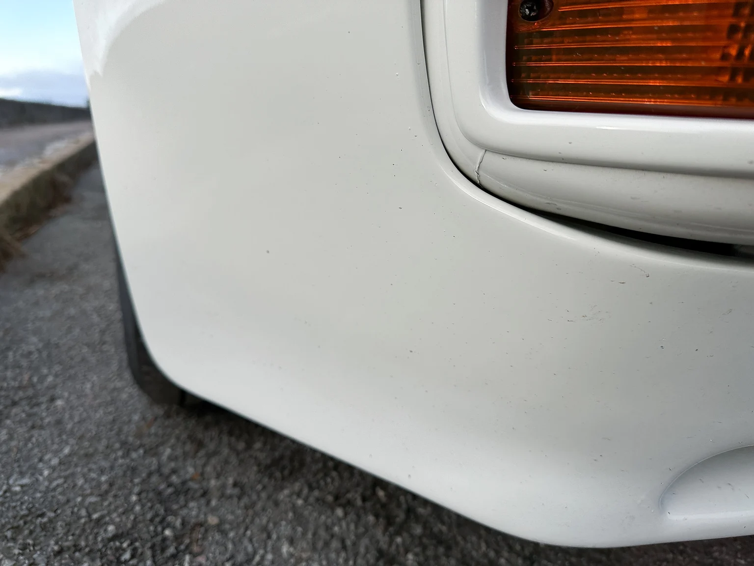 Exterior image of 1986 Porsche 944R (65)