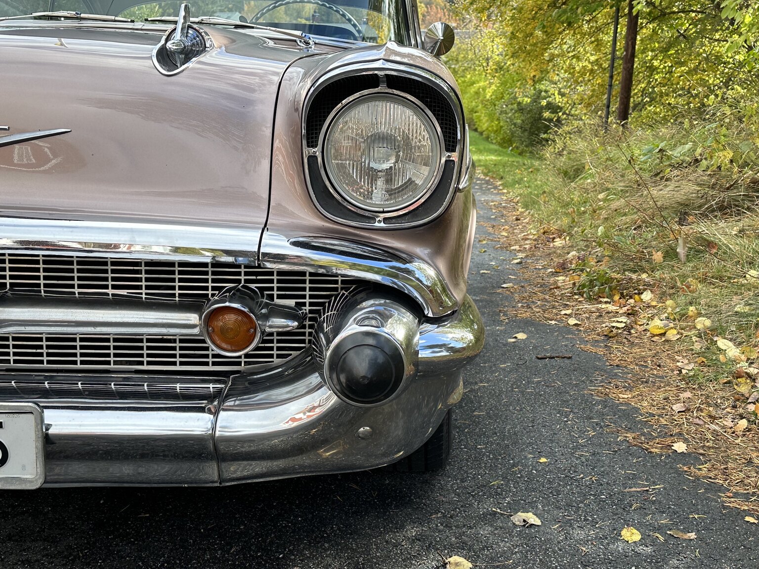 Aussenfoto 1957 Chevrolet Two-Ten Restomod (19)