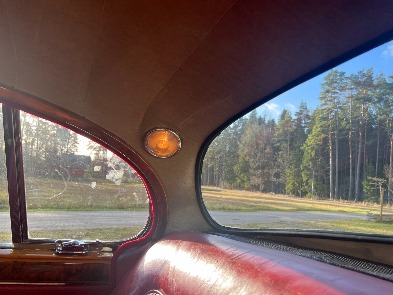 Interior image of 1963 Jaguar Mark II 3.8 Litre