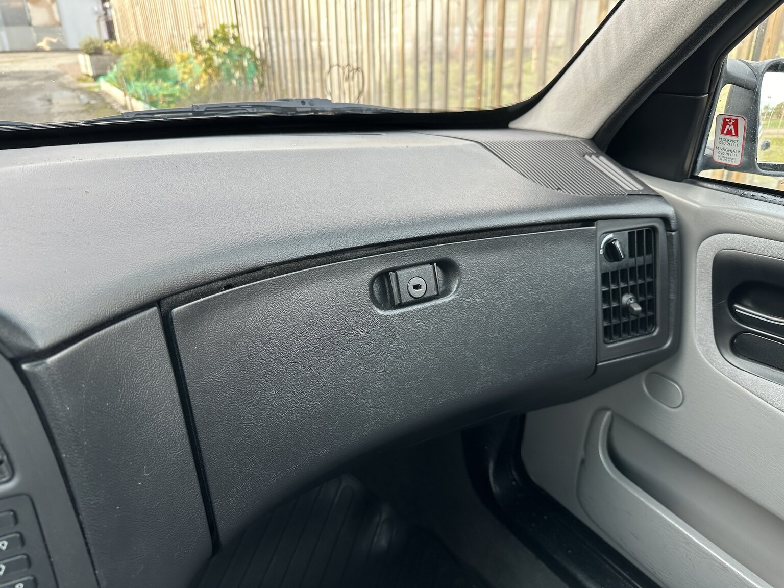 Interior image of 1996 SAAB 9000