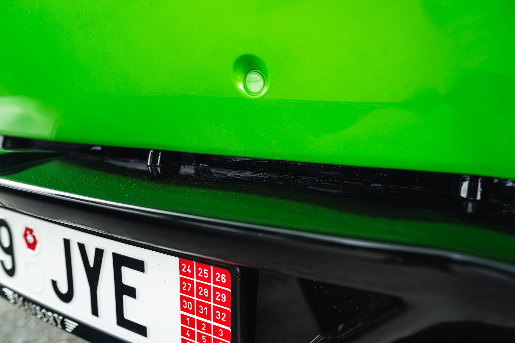 Exterior image of 2016 Lamborghini Huracan LP-610-4