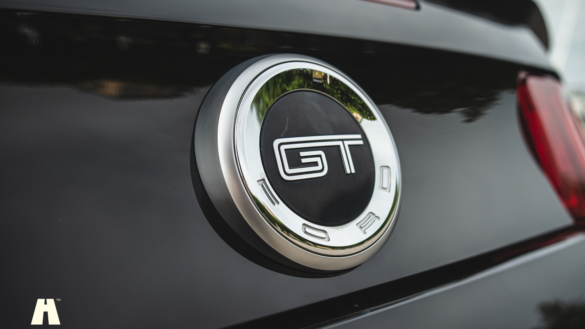 Exterior image of 2010 Ford Mustang GT 