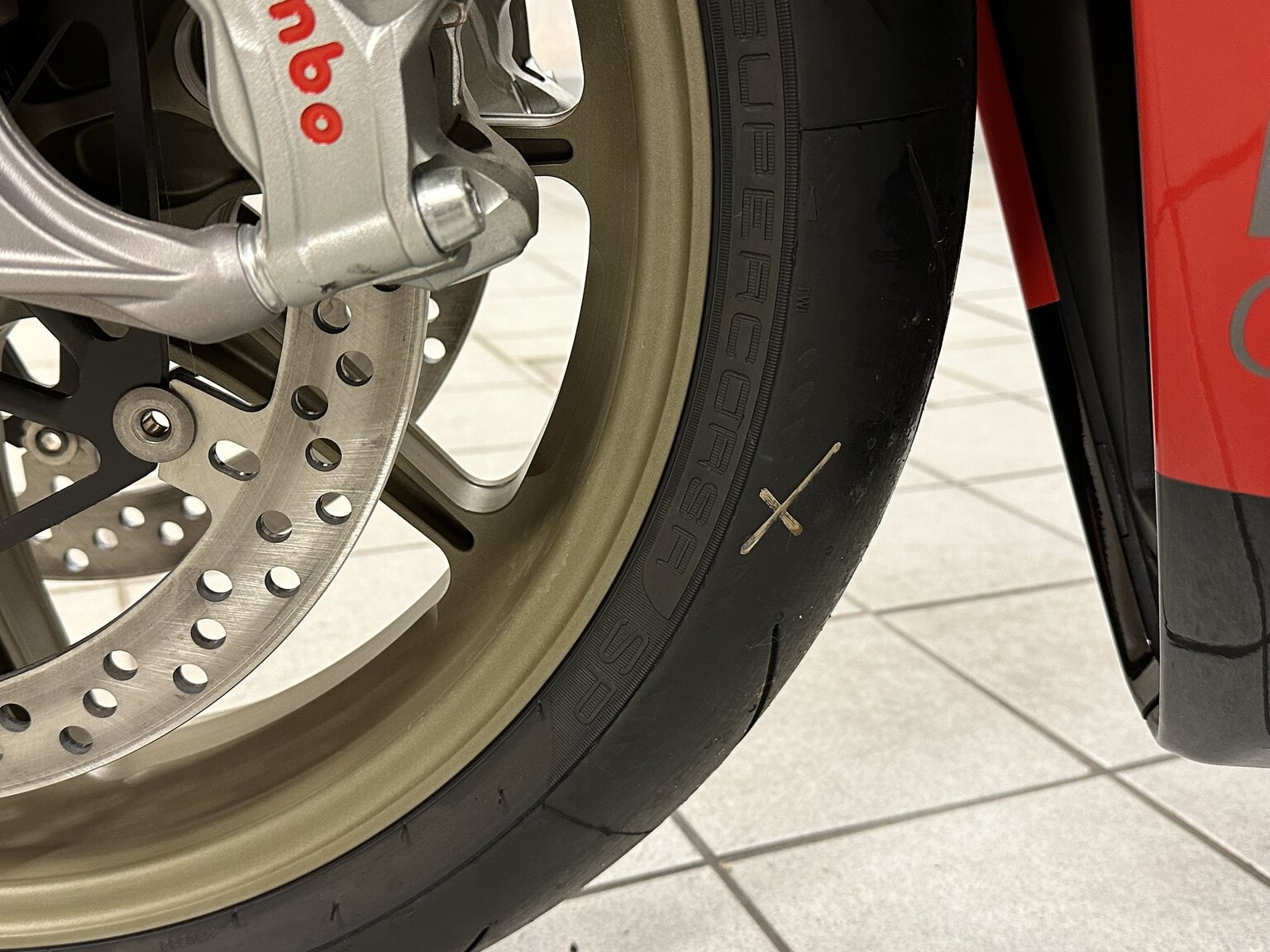 Exterior image of 2020 Ducati Panigale V4 25° Anniversario (46)