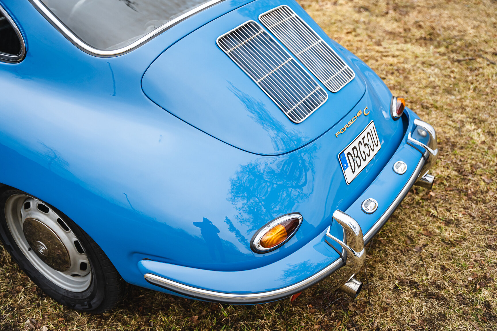Exterior image of 1964 Porsche 356 C