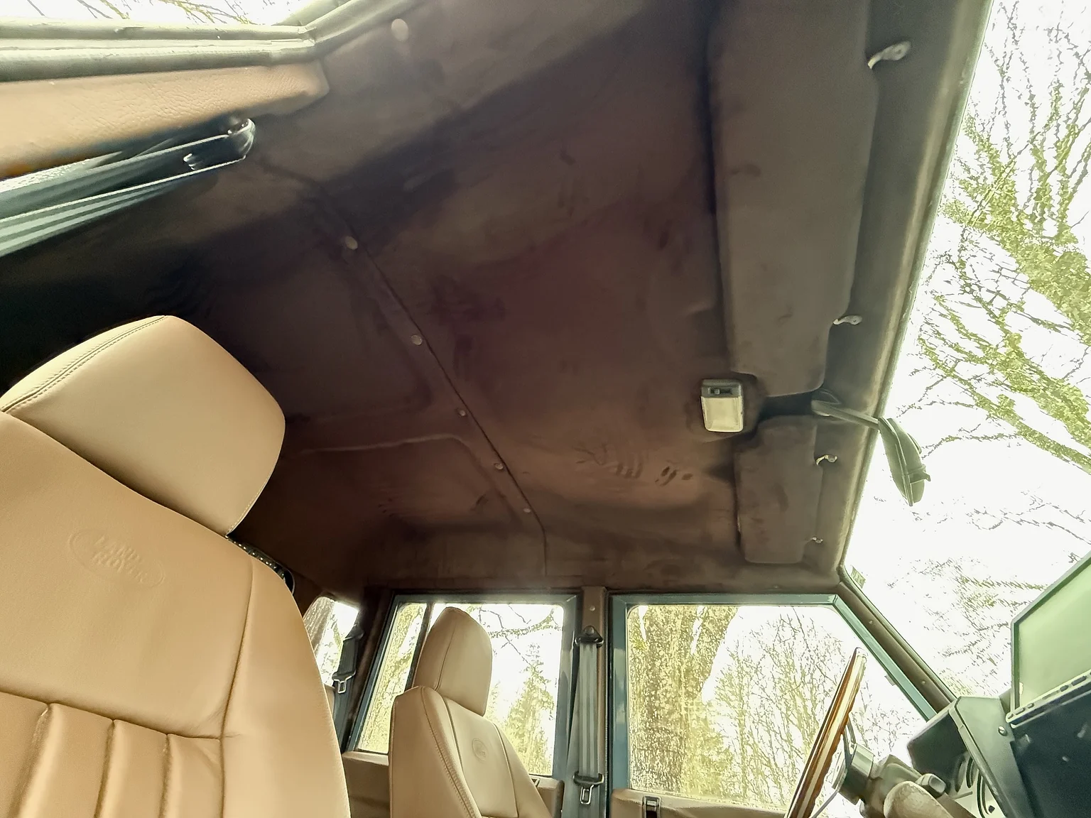 Innenraumfoto von 2000 Land Rover Defender 110 C (62)