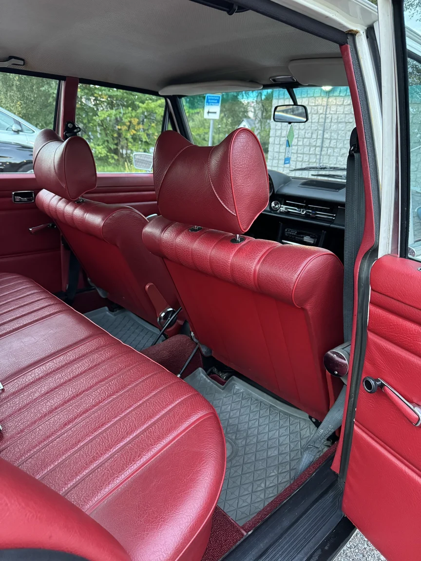 Interiörbild 1972 Mercedes-Benz 200 (41)