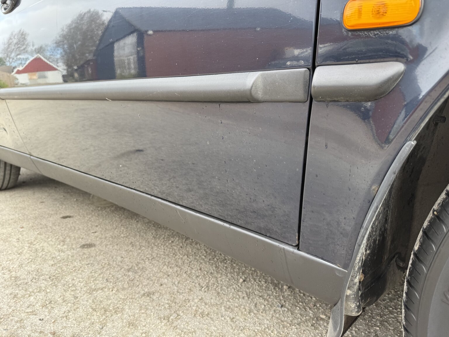Exterior image of 1997 SAAB 900