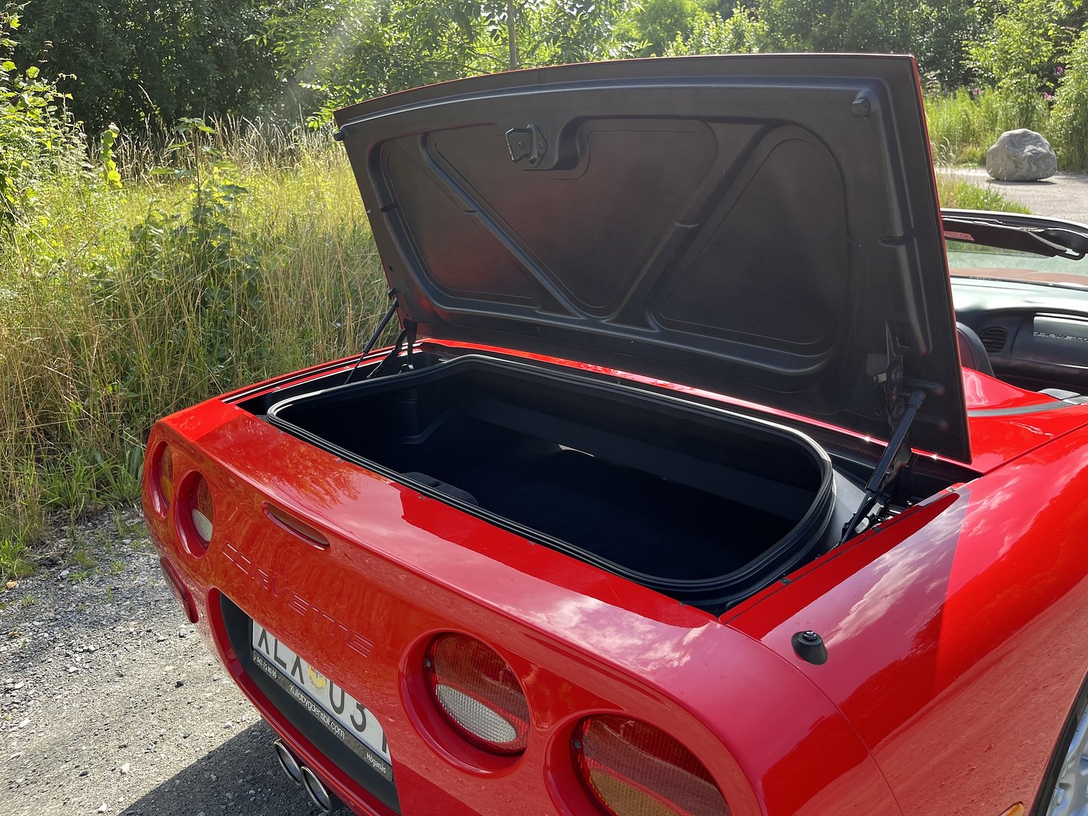 Interior image of 2000 Chevrolet Corvette Cabriolet