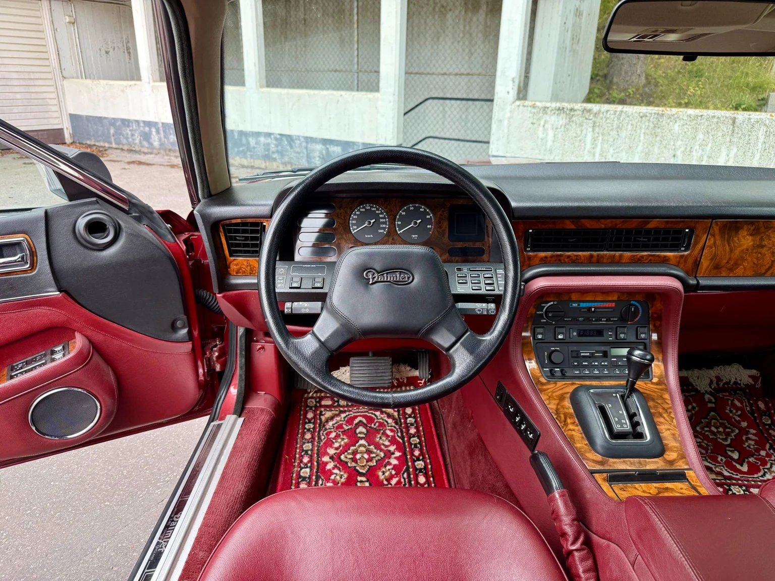 Interiörbild 1988 Daimler Six (18)