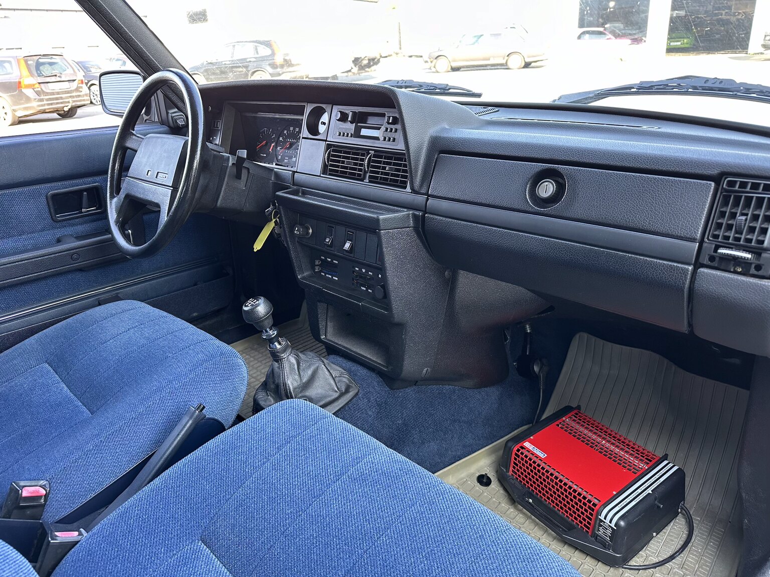 Interior image of 1991 Volvo 240 GLT