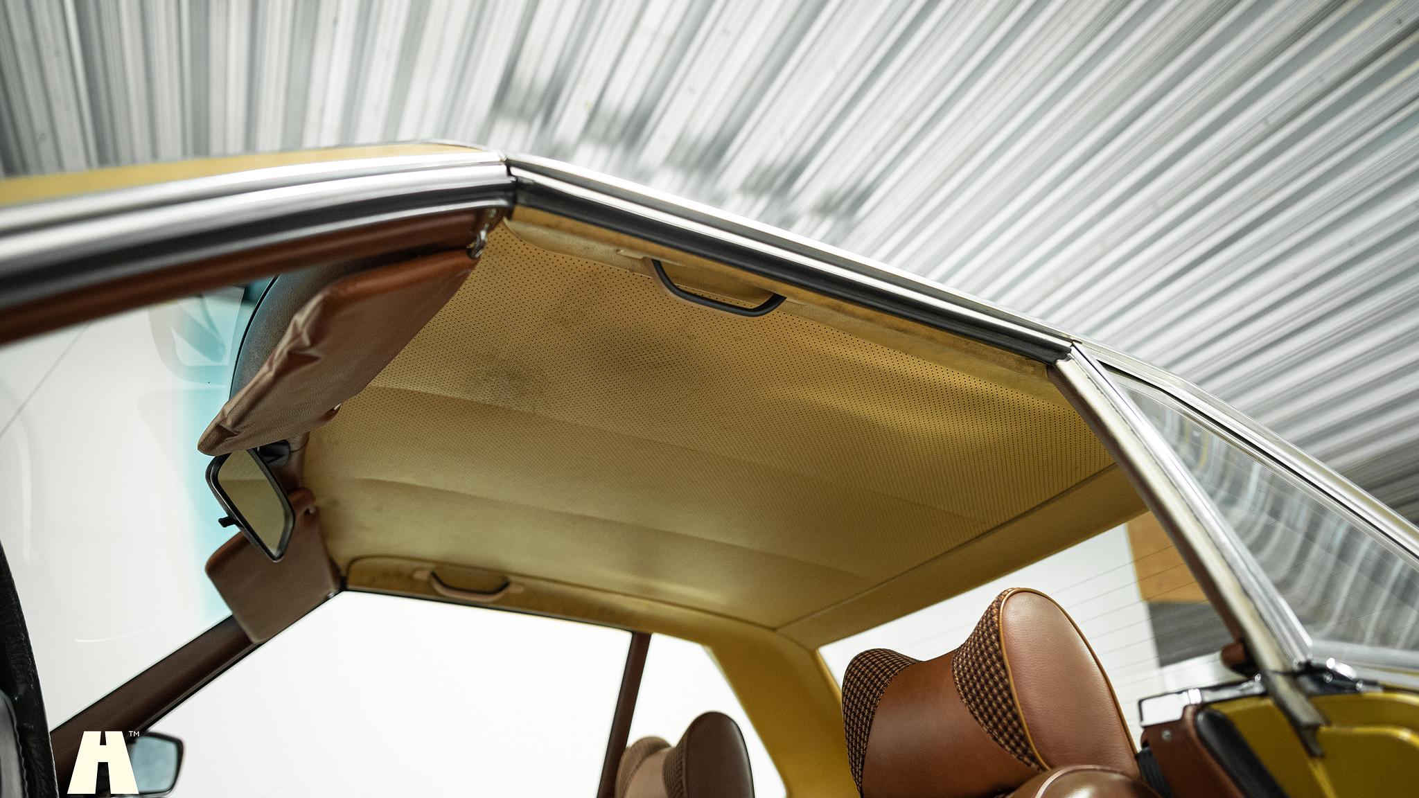 Interior image of 1975 Mercedes SL 350