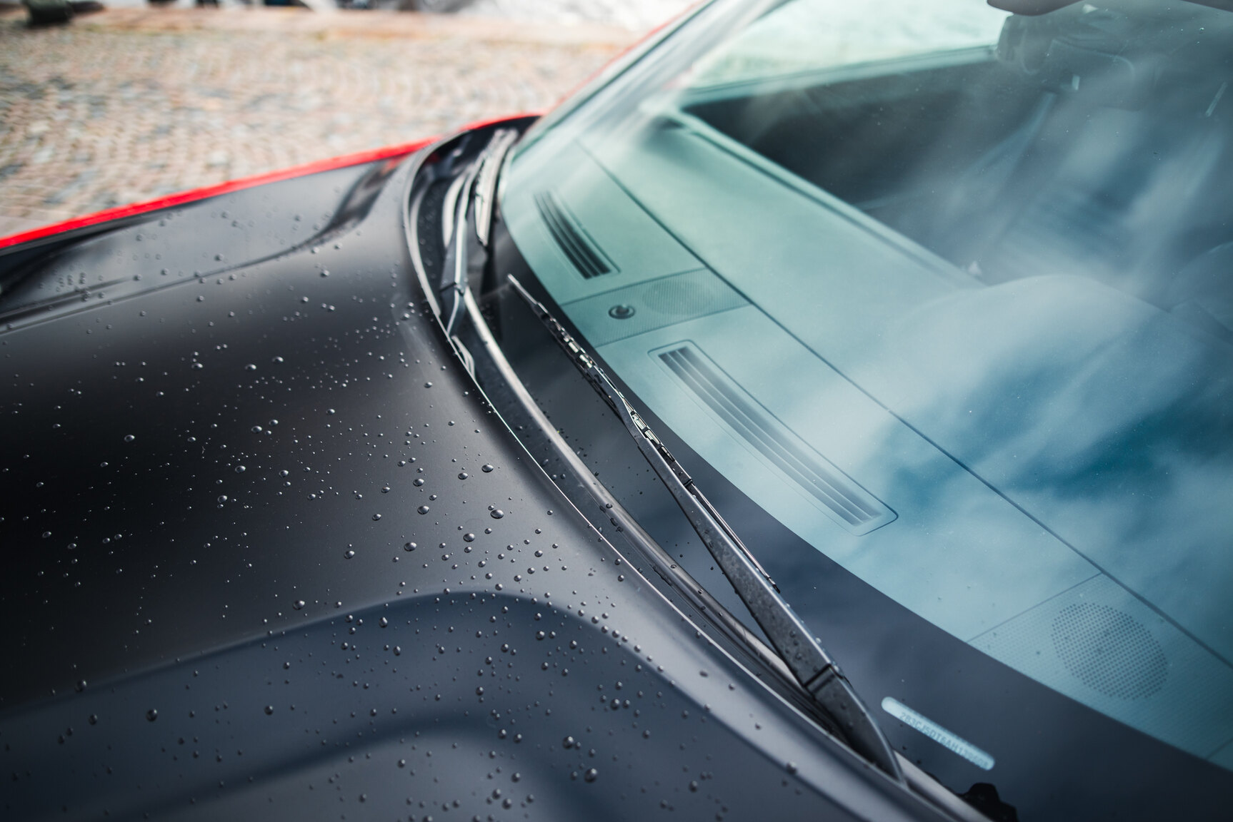 Exterior image of 2010 Dodge Challenger 5.7 V8 HEMI Manuell