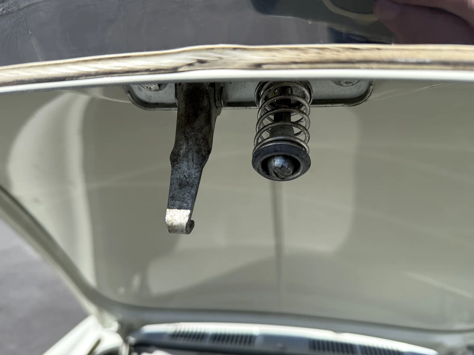Image of 1965 Volkswagen 1500 Limousine 311 Notchback mechanics (33)