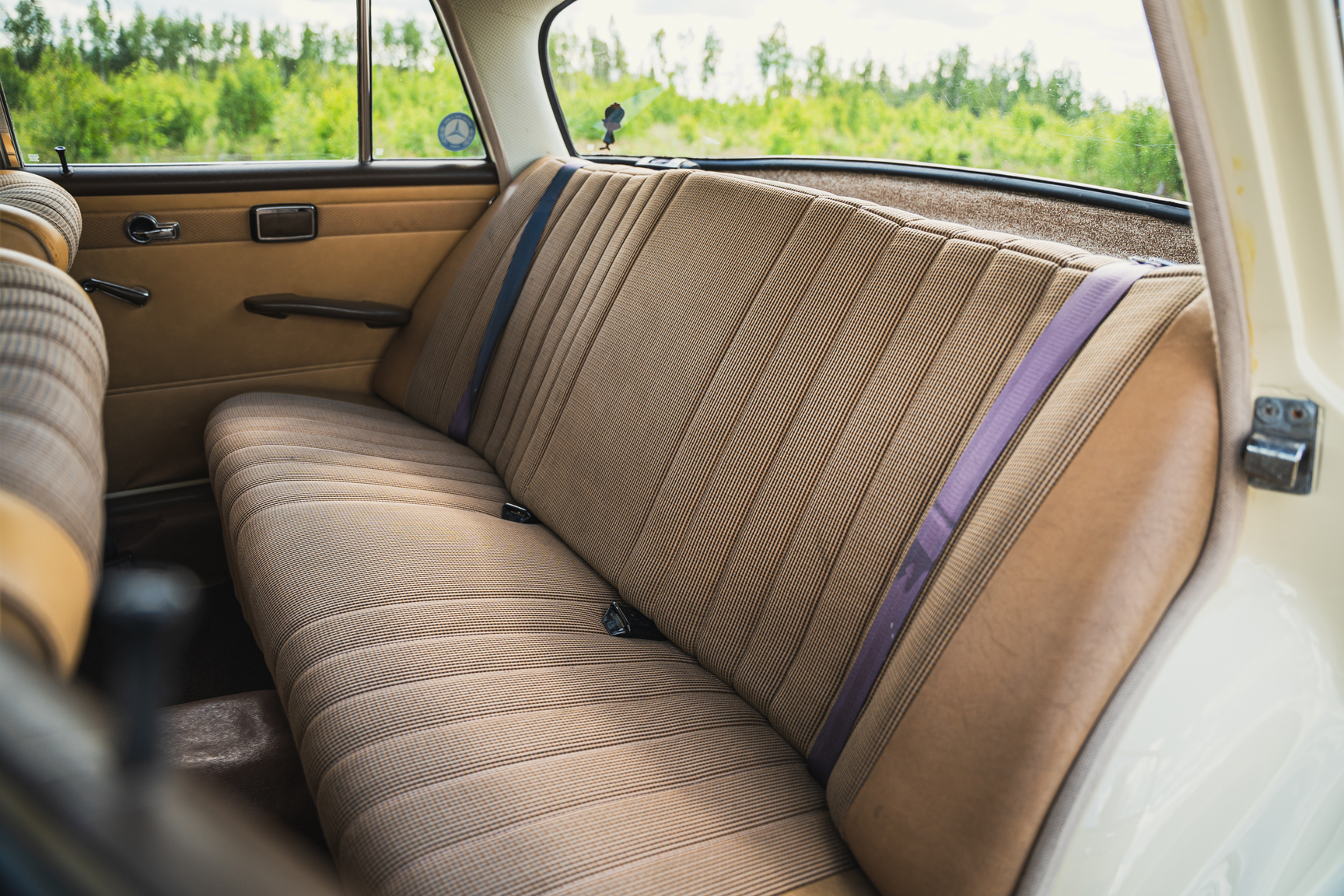 Interior image of 1966 Mercedes-Benz 200 D "Heckflosse"