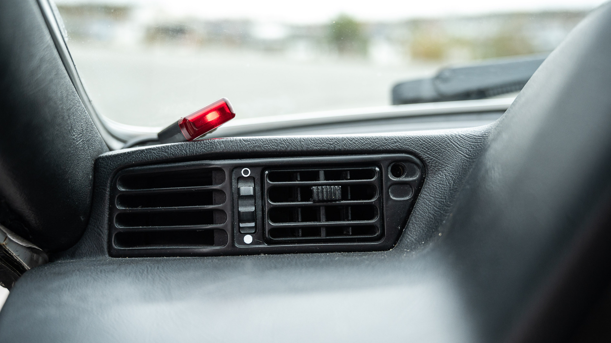 Interior image of 1983 BMW 635 CSi