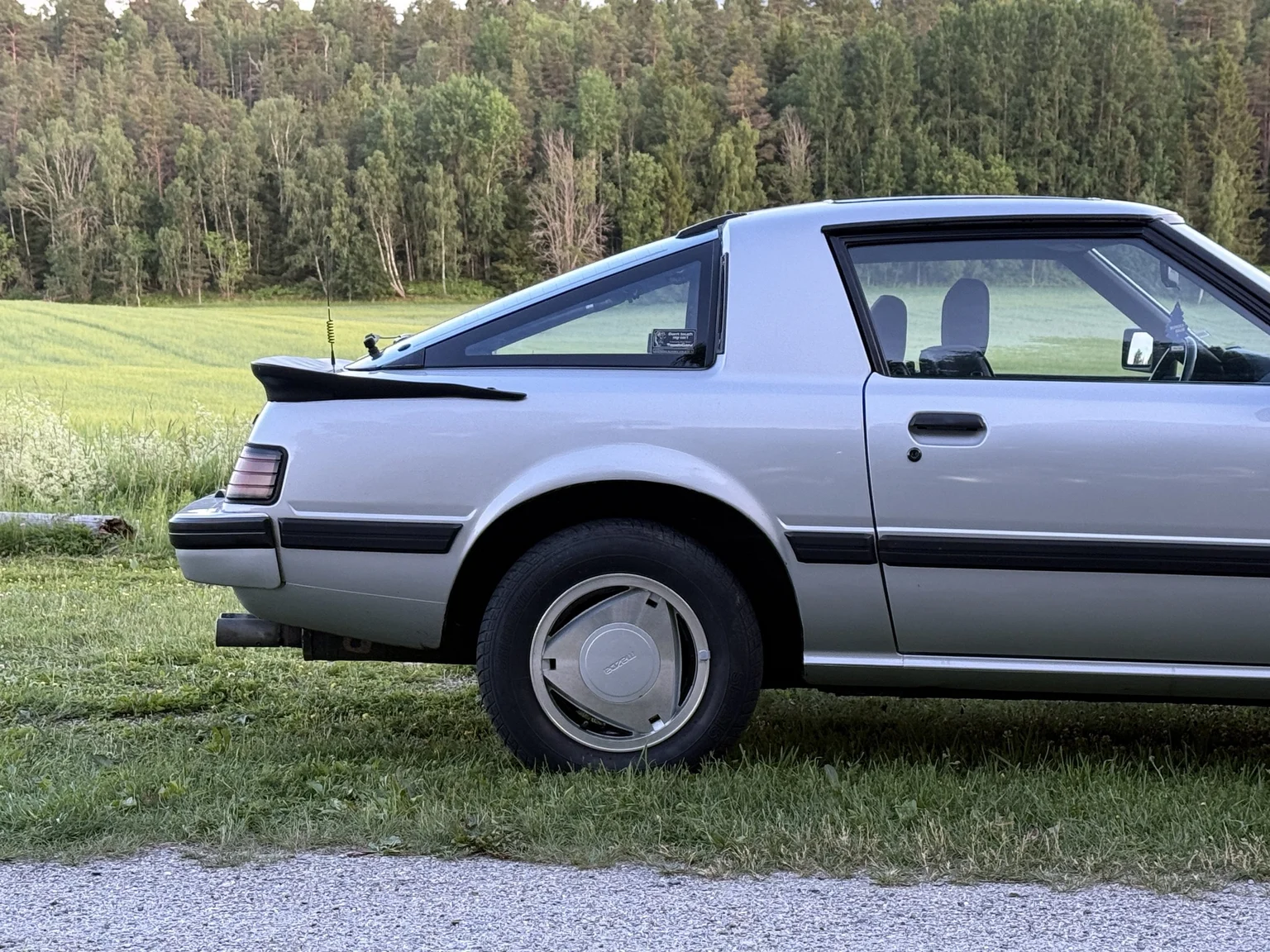 Exterior image of 1983 Mazda RX-7 (14)