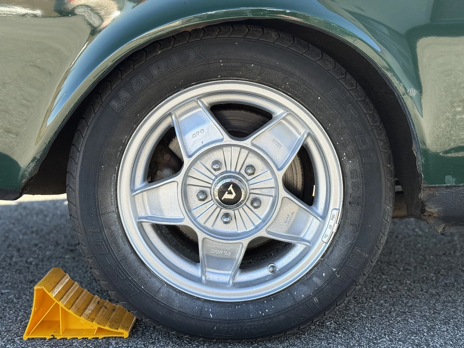 Aussenfoto 1973 Volvo 142 2.0 Deluxe (28)