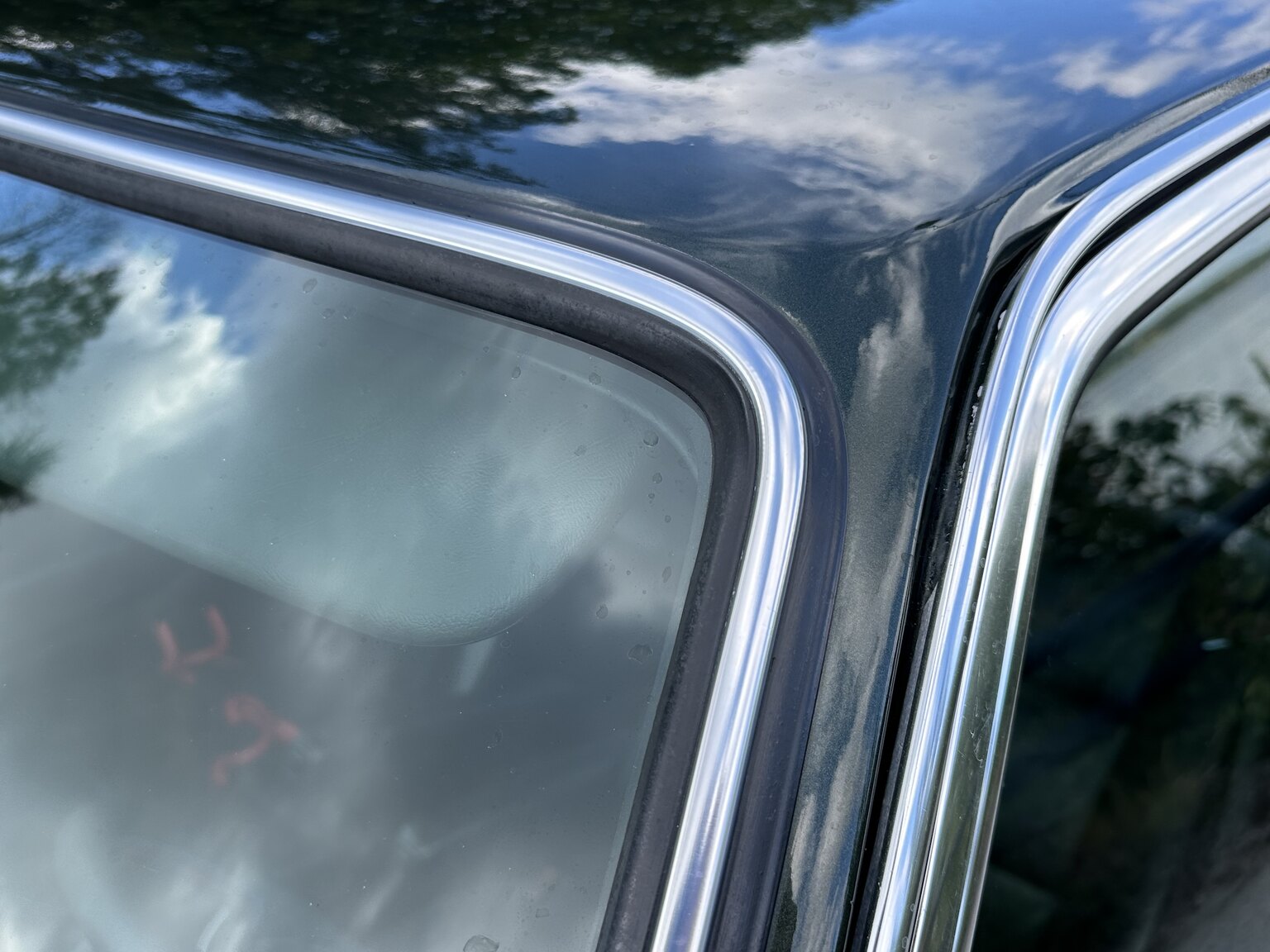 Exteriörbild på 1985 BMW 525E