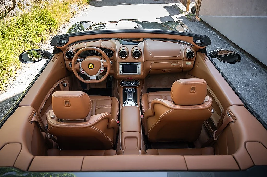 Bild von 2010 Ferrari California (26)