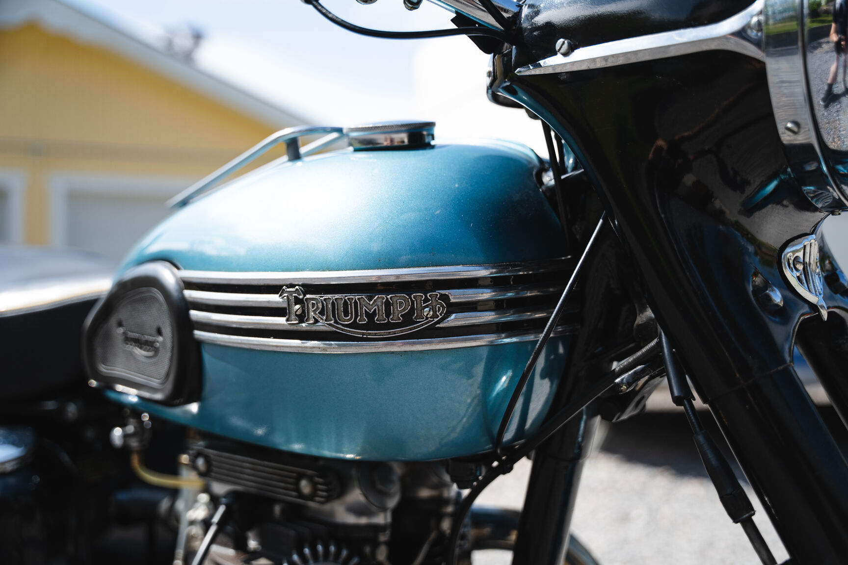 Exterior image of 1956 Triumph Thunderbird (22)