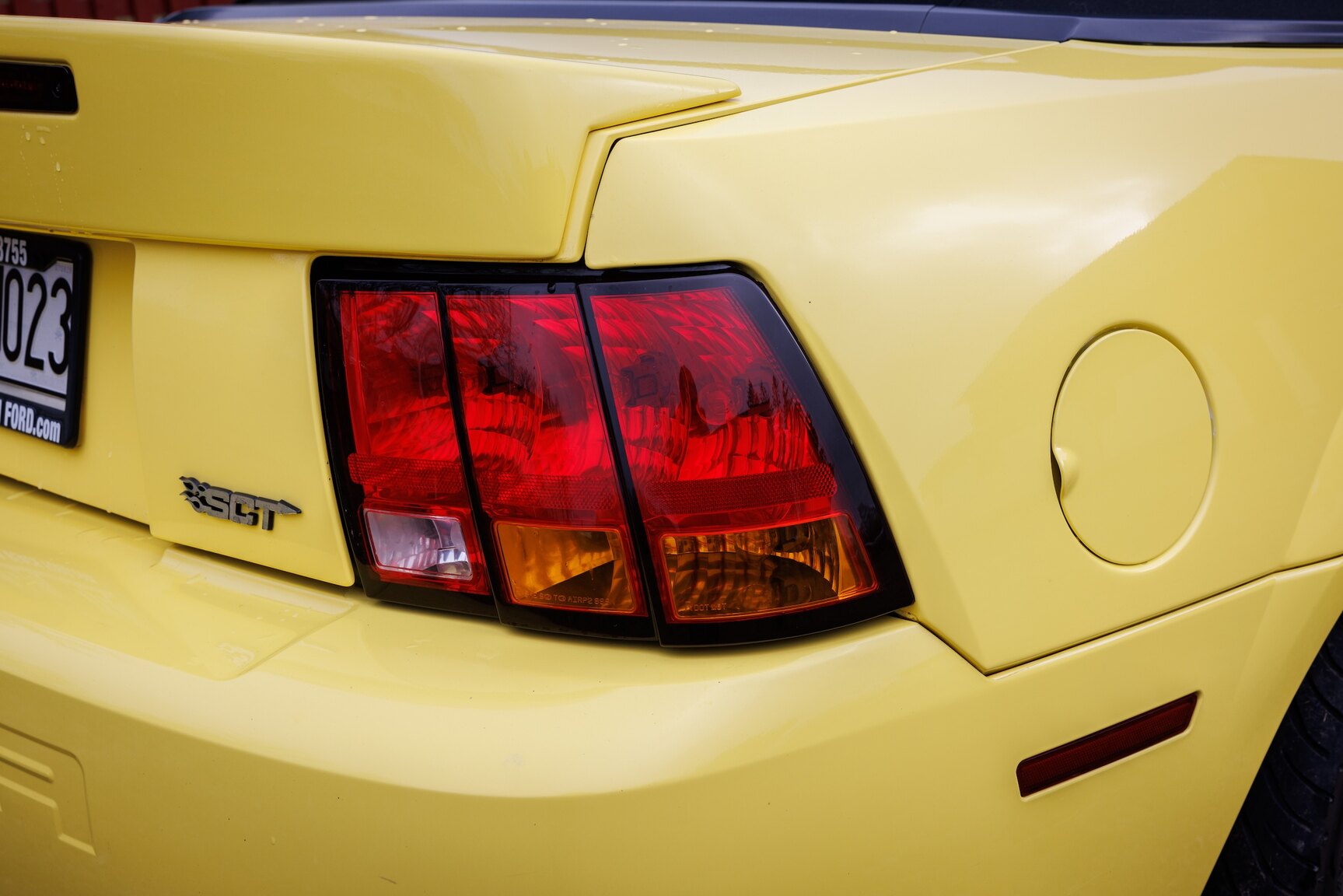 Exteriörbild på 2003 Ford Mustang SVT Cobra