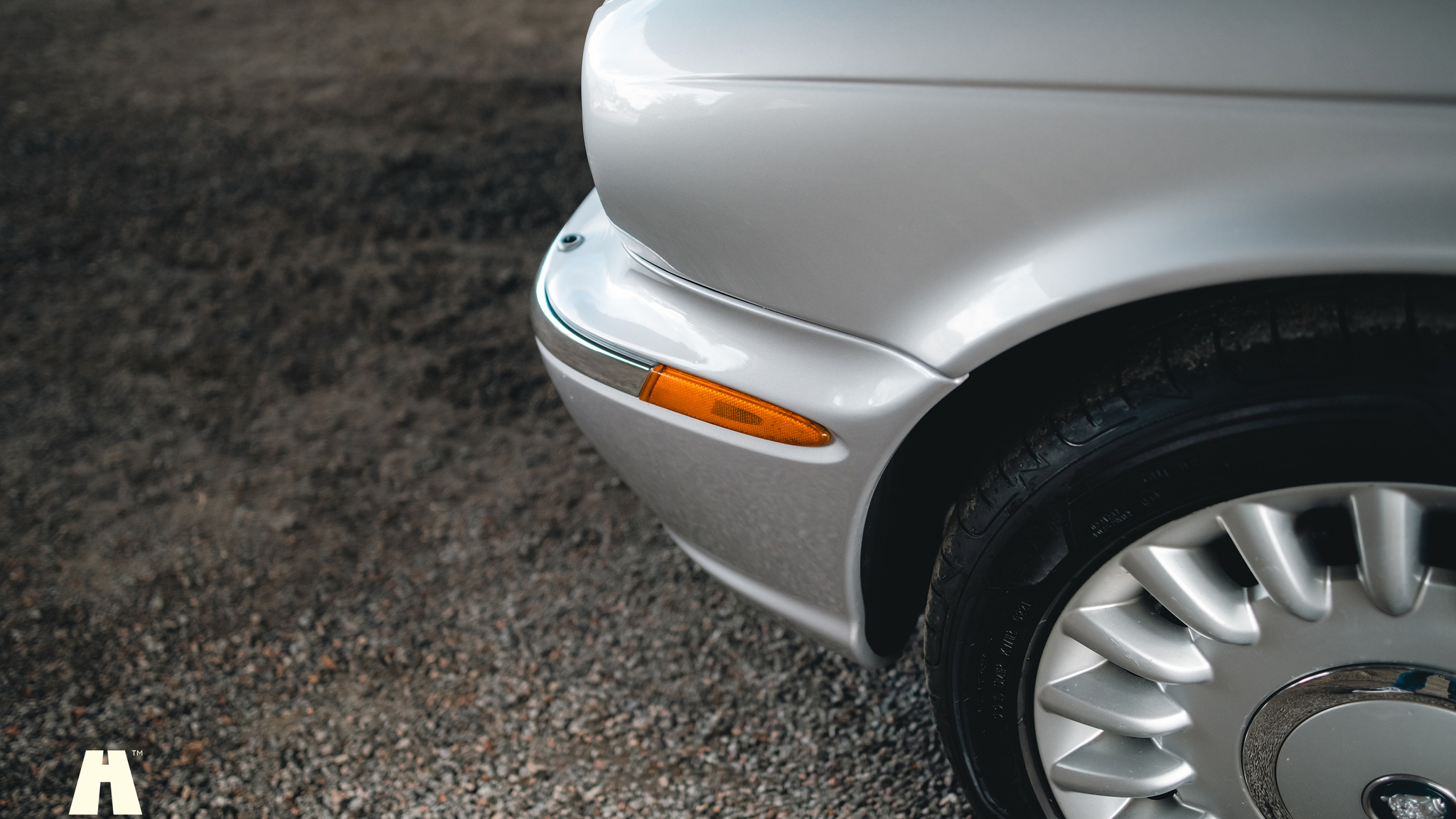 Exteriörbild på 2003 Jaguar XJ Super V8