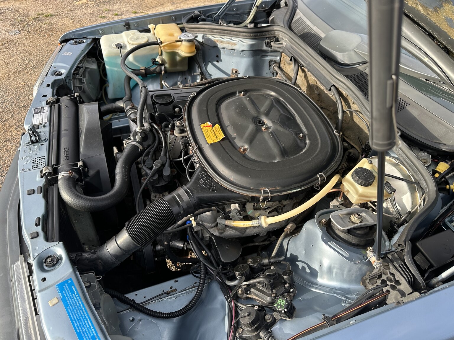 Image of 1988 Mercedes-Benz 190 E mechanics