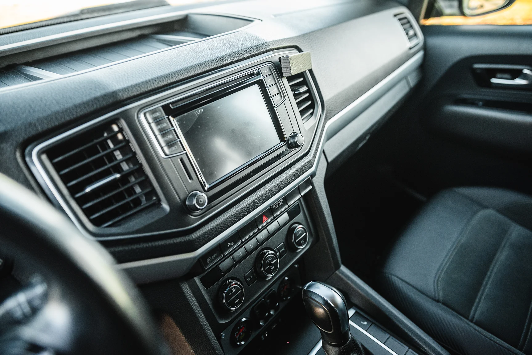 Interior image of 2020 Northea Camper Expedition Volkswagen Amarok (27)