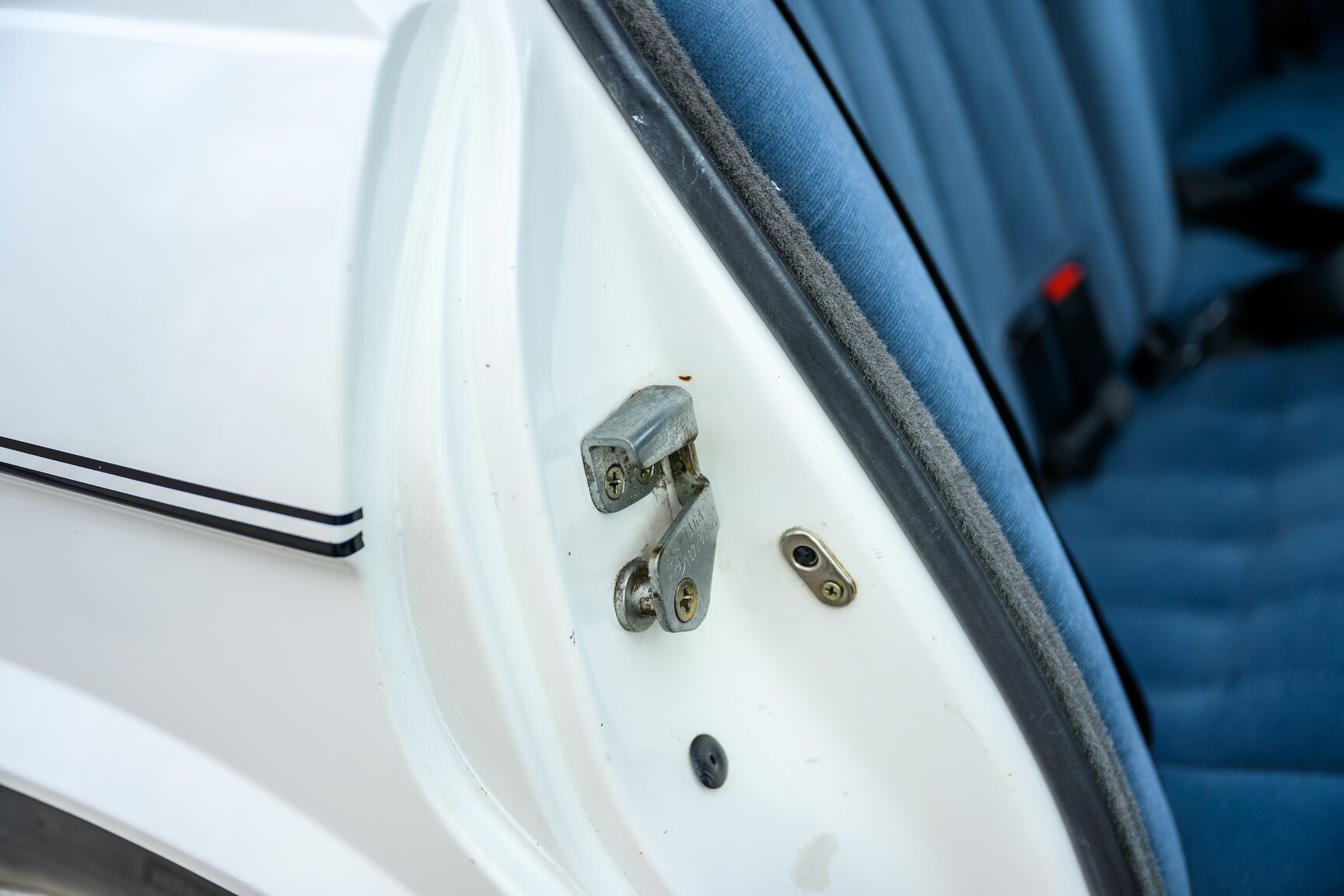 Interior image of 1986 BMW 520i