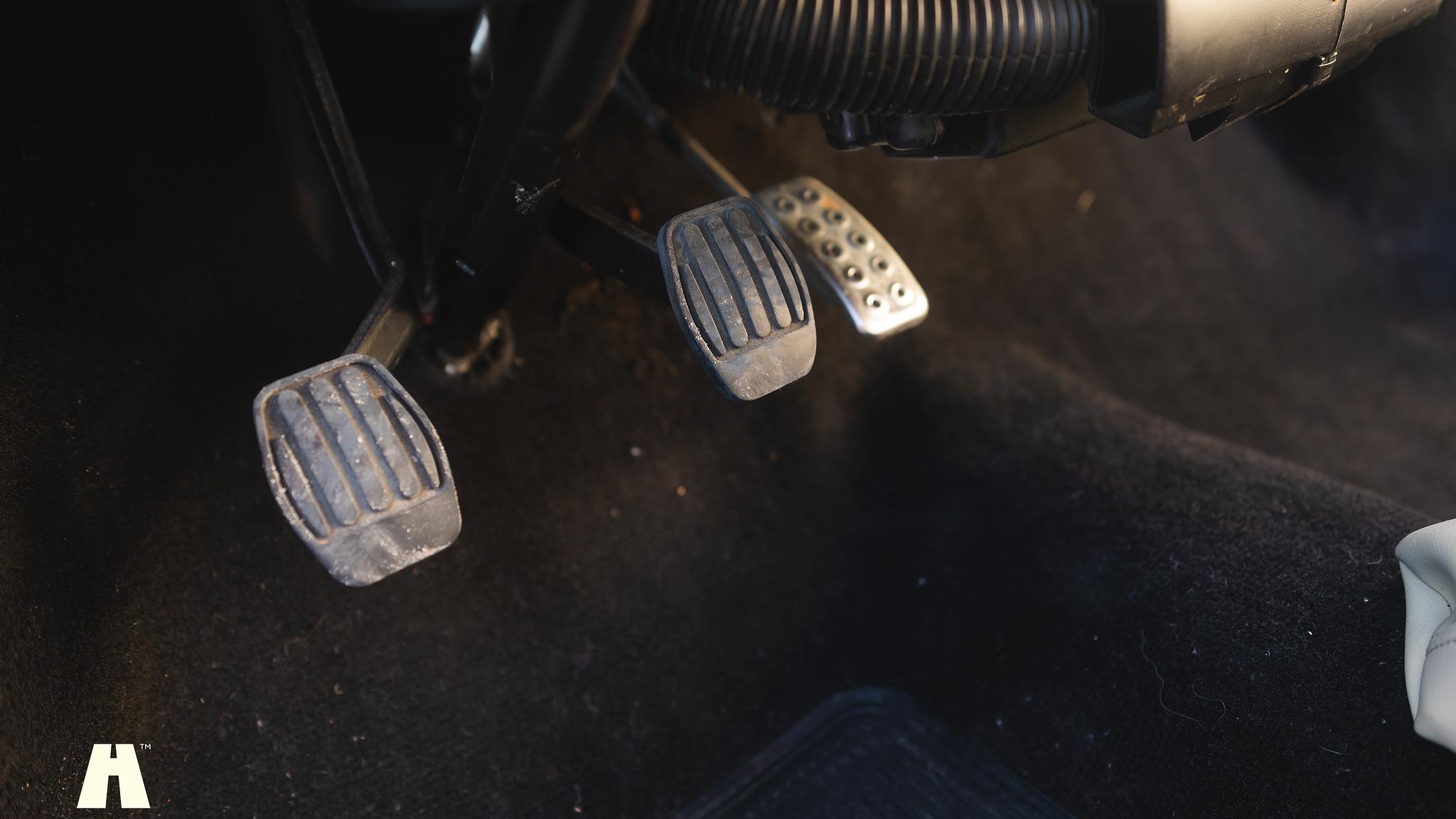 Interior image of 1998 Mini Cooper