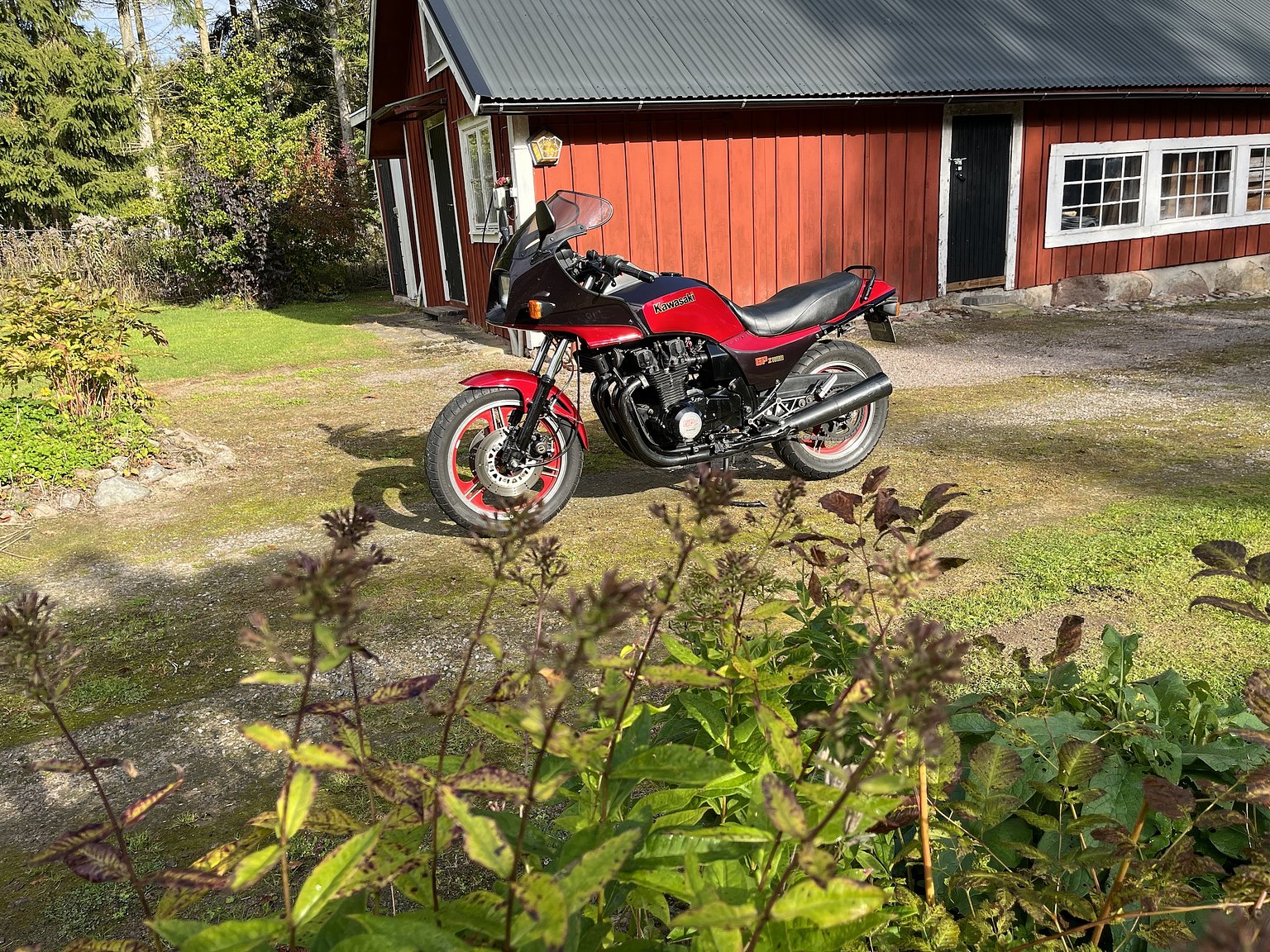 Exteriörbild på 1984 Kawasaki ZX1100 GPZ