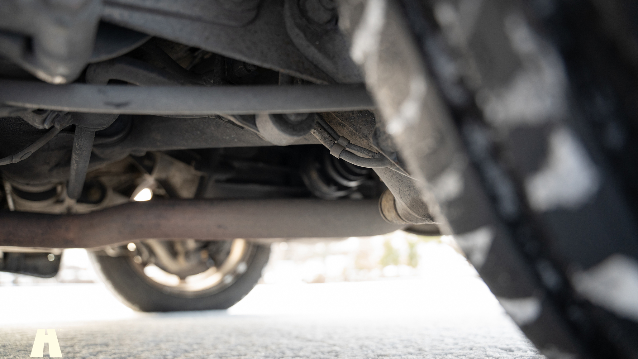 Image of 1990 Porsche 944 S2 mechanics (53)