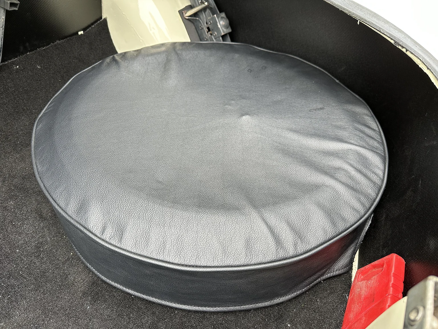 Exterior image of 1964 Volvo P1800S (37)