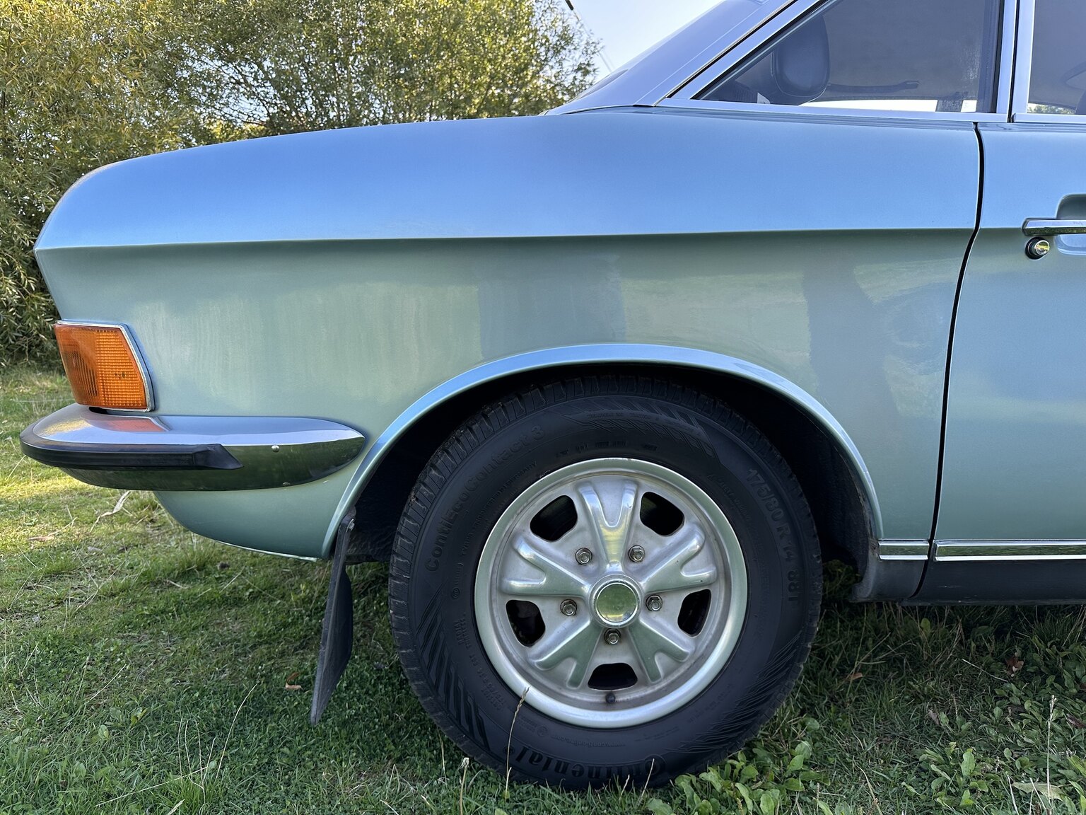 Exteriörbild på 1975 NSU RO 80