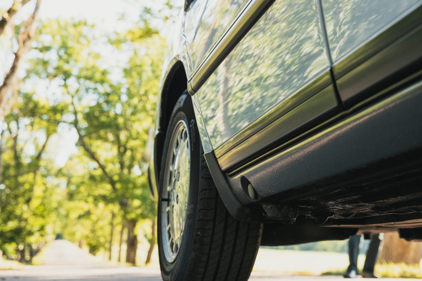Image of 1987 Mercedes-Benz 230E mechanics