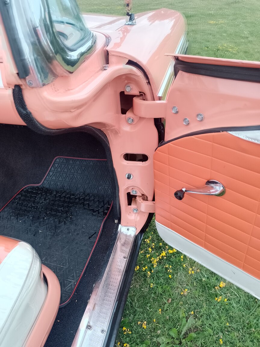 Interiörbild 1957 Ford Fairlane 500 Skyliner Retract