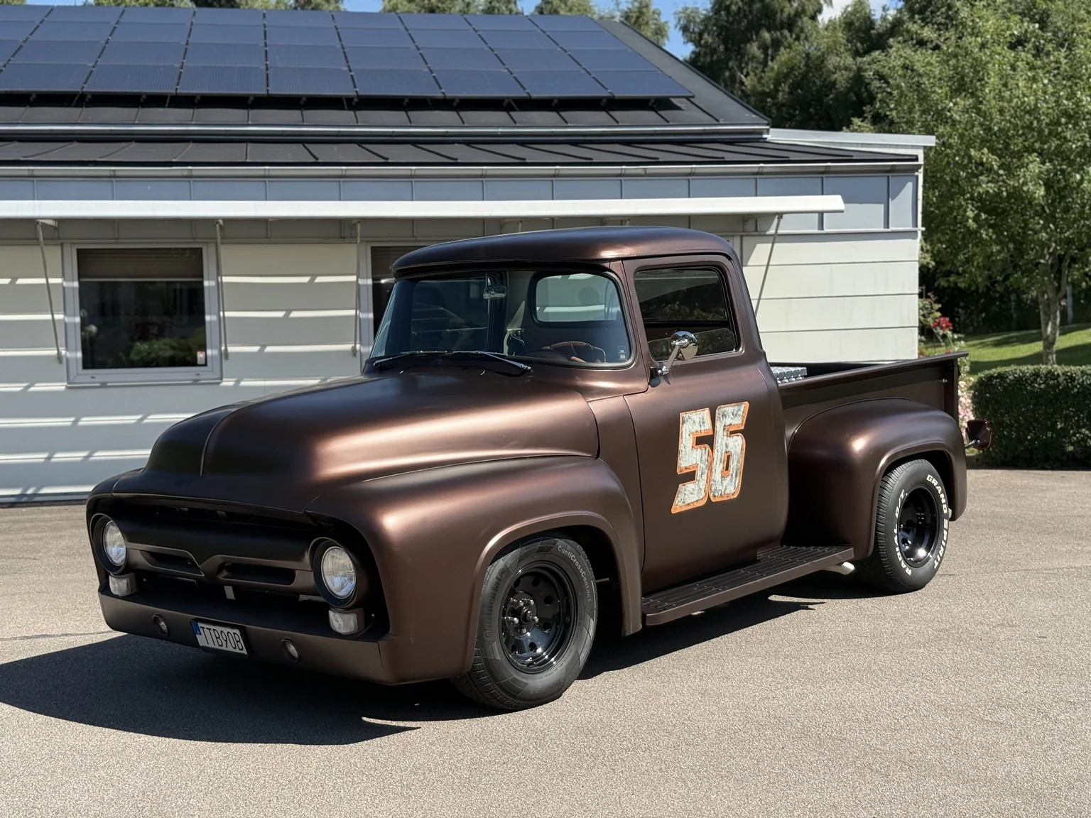 Aussenfoto 1956 Ford F-100 Restomod (3)