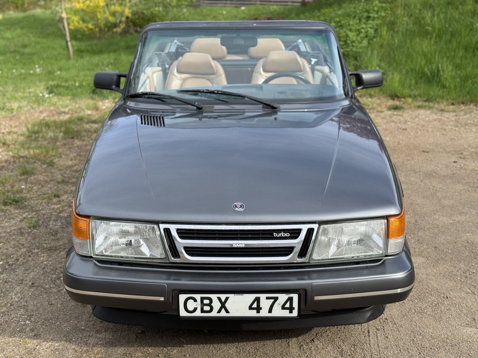 Exterior image of 1987 SAAB 900 Cabriolet 2.0 Turbo T16