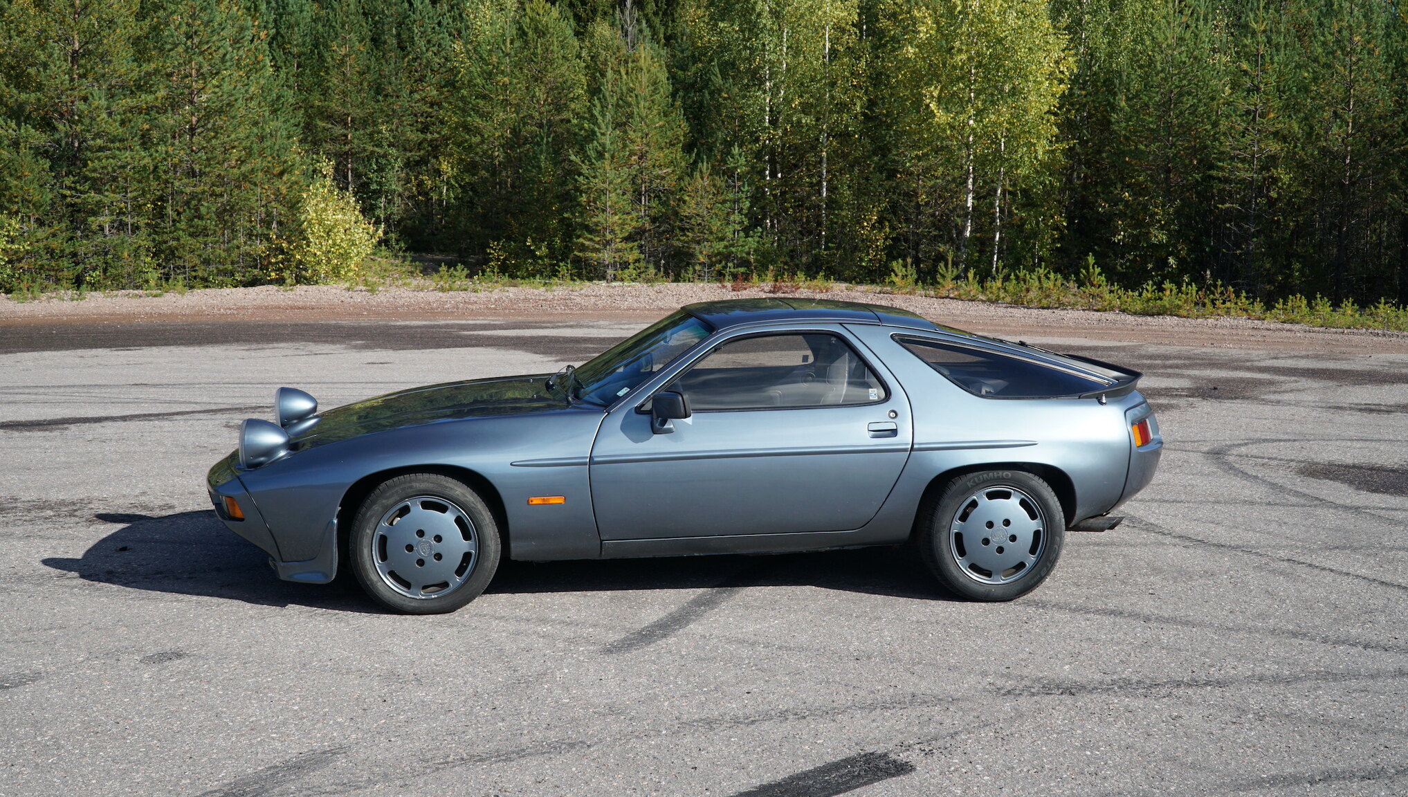 Aussenfoto 1983 Porsche 928S (4)