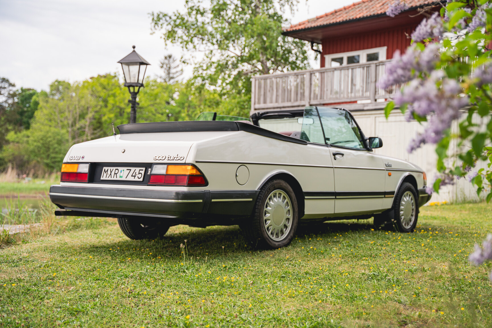 Exterior image of 1987 Saab 900 Turbo Convertible